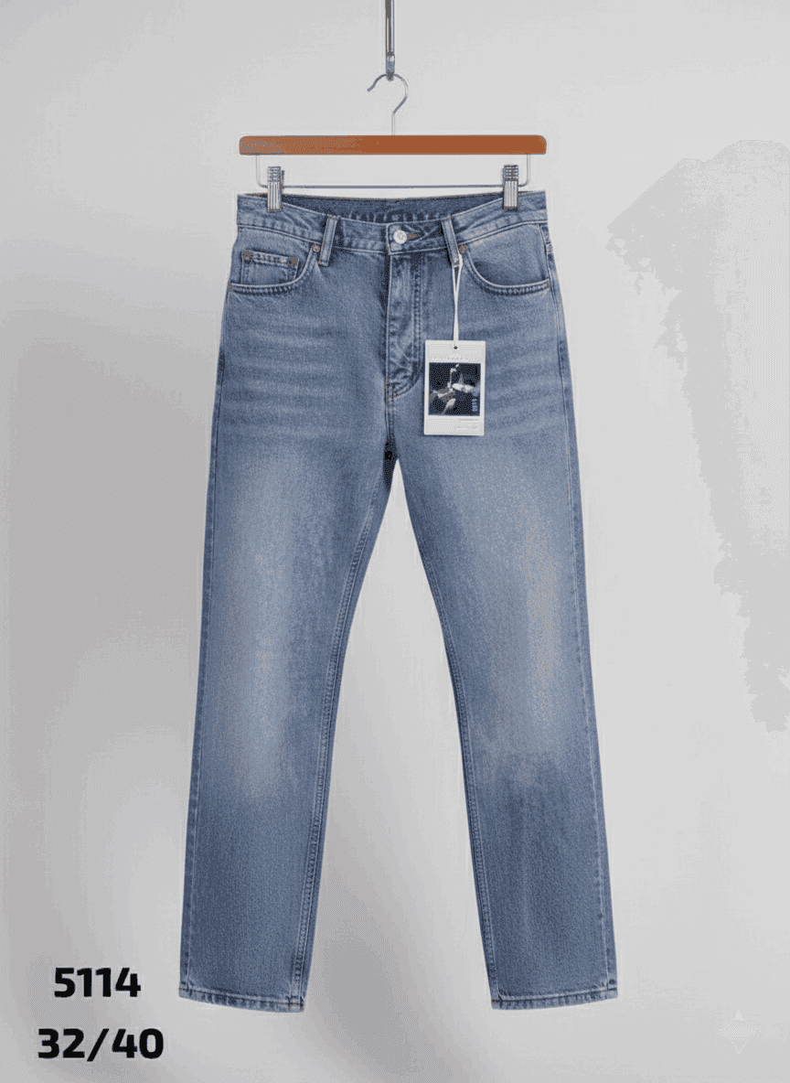 Men’s Light Blue Wash Straight Leg Denim Jeans